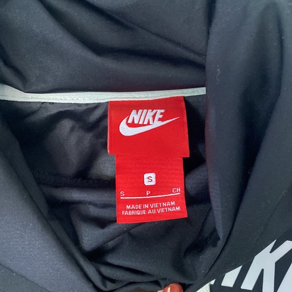 Nike Sportswear Windbreaker - Picture 5 of 6